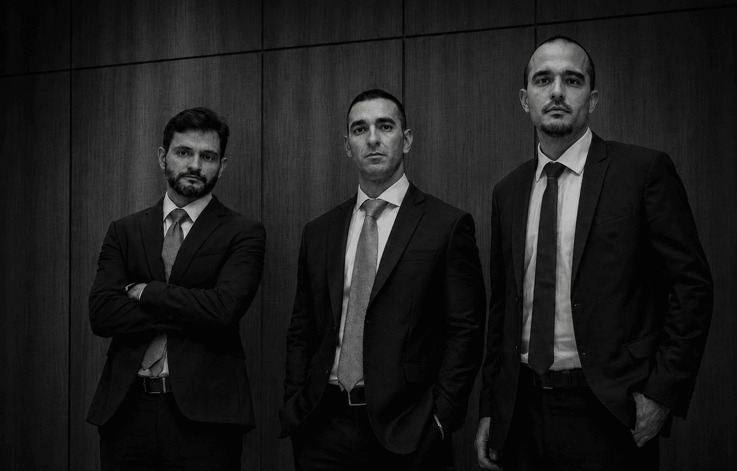 Advogados do escritório LT Law em debate e atuação coordenada